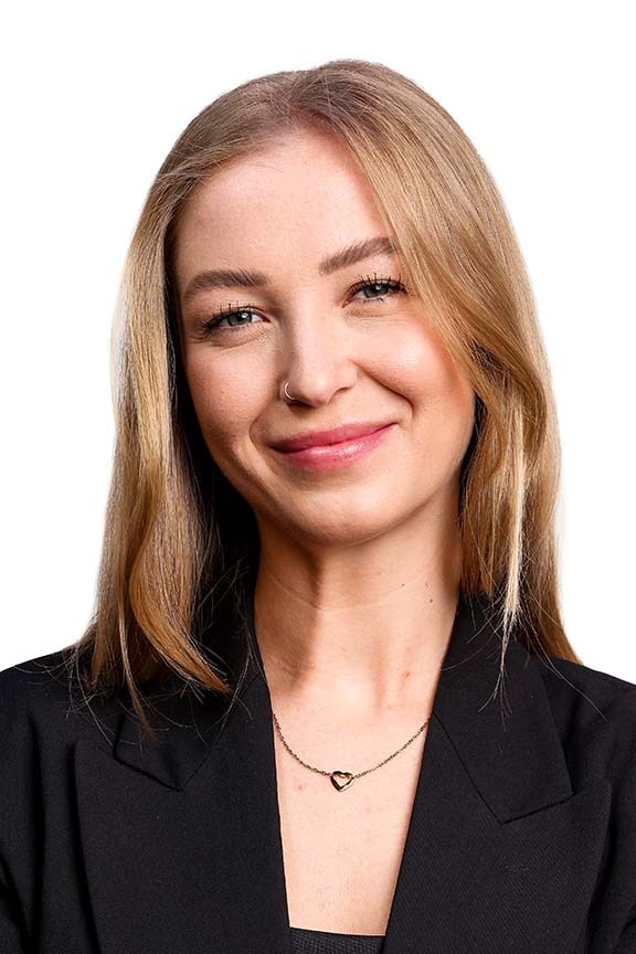 Emina Jujic | Regionale Verkaufs- und Kommunikationslösungen